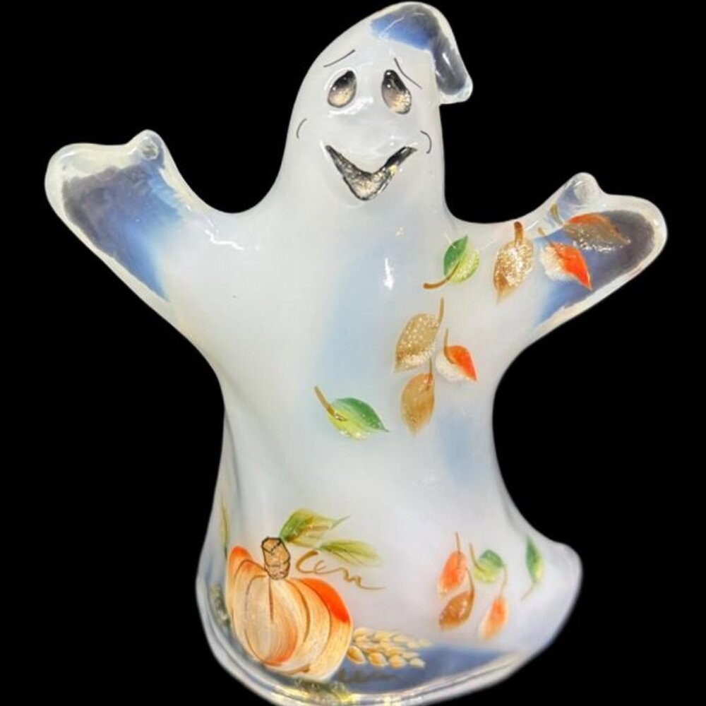 MINT 2005 Fenton Art Glass Halloween Ghost, Signed by J. Cutshaw - Picture 2 of 13